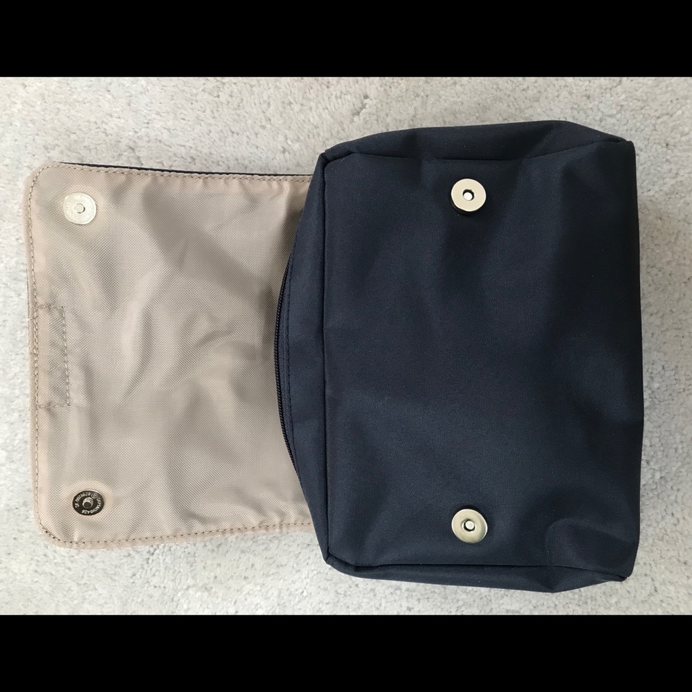$8ea./2for$15 “First Class” Toiletry/Makeup Case - Picture 3 of 7